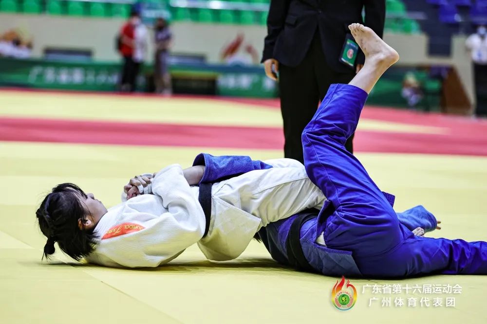 乐鱼体育:国际柔道比赛的规则变化，如何影响比赛结果