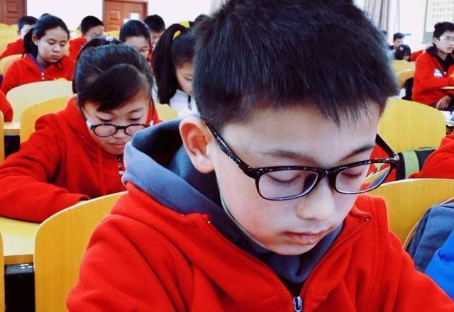 关于乐鱼体育：青少年篮球培训，如何才能避免过度训练，让孩子健康快乐地成长？的信息