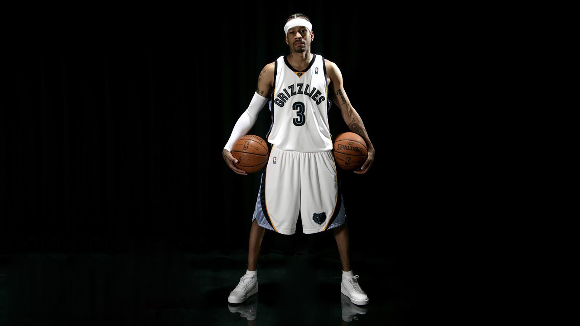 乐鱼中文网站-科比：用责任和拼搏，续写“黑曼巴传奇”！，科比黑曼巴限量篮球